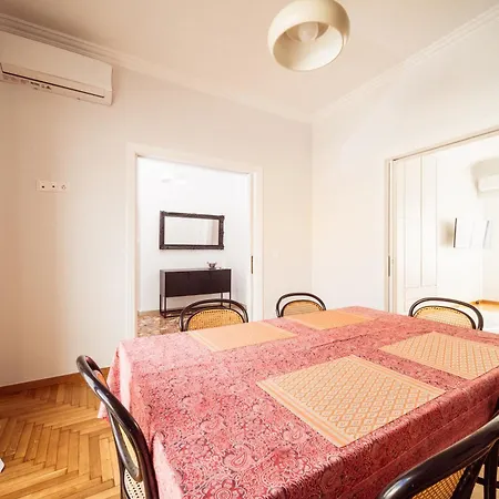 Timpani Apartment *