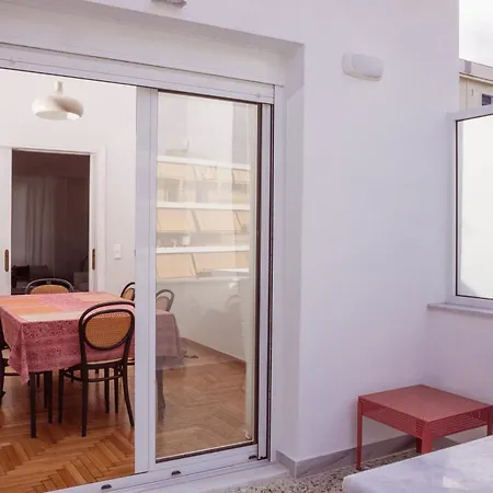 Timpani Apartment *